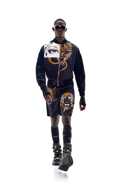 Look 49
